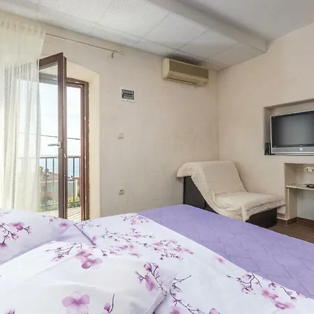 Apartment One-bedroom In Rabac