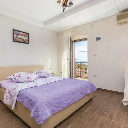 One-bedroom In 拉巴克